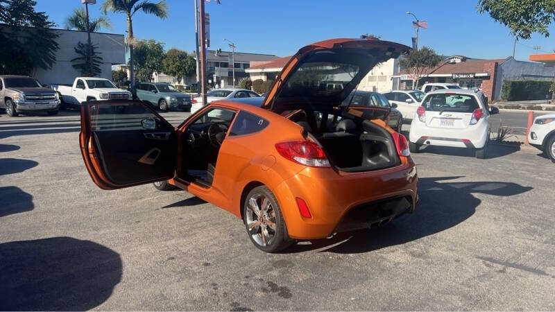 Orange 2016 Hyundai VELOSTER Base 31