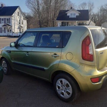 2012 Kia Soul for sale at Carr Sales & Service LLC in Vernon Rockville CT