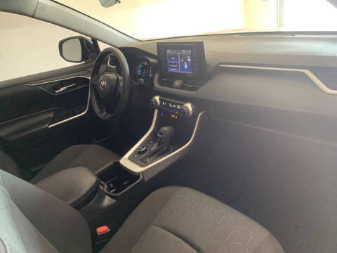 2022 Toyota RAV4 Hybrid XLE