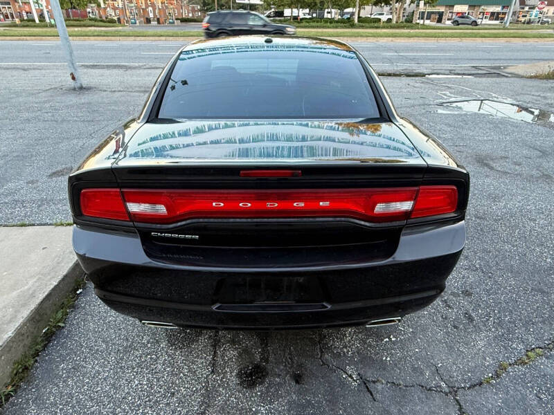 2012 Dodge Charger SE