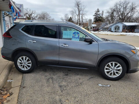 2018 Nissan Rogue for sale at CENTER AVENUE AUTO SALES in Brodhead WI