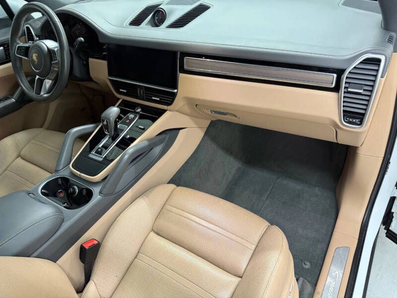 2020 Porsche Cayenne S