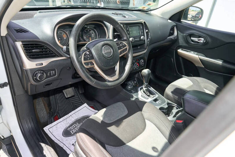 2017 Jeep Cherokee