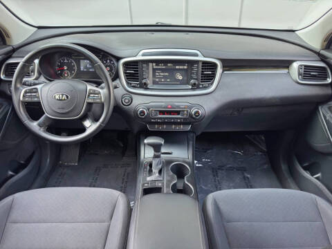 2020 Kia Sorento S V6