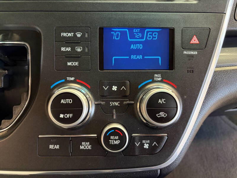 2017 Toyota Sienna