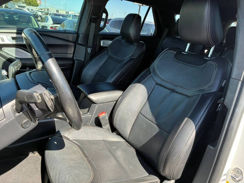 2020 Ford Explorer ST
