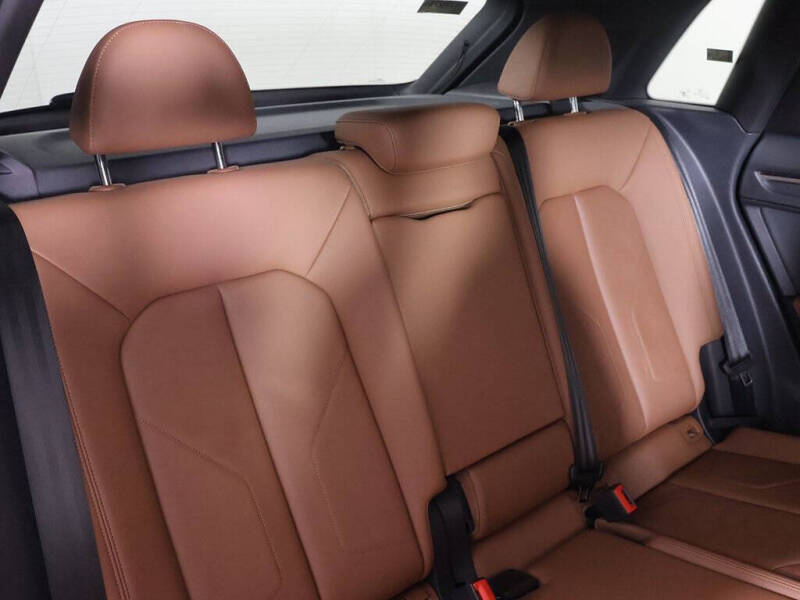 2022 Audi Q3 quattro S line Premium 45 TFSI