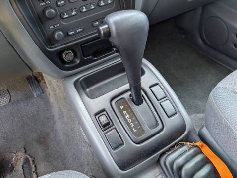 2004 Chevrolet Tracker