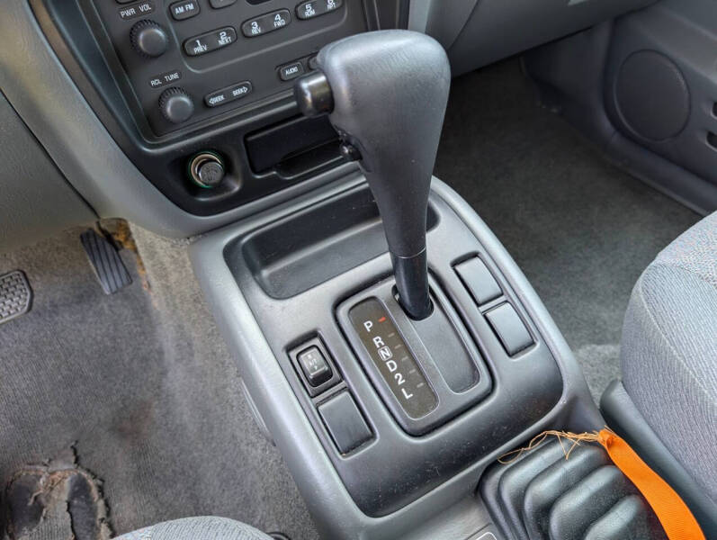 2004 Chevrolet Tracker