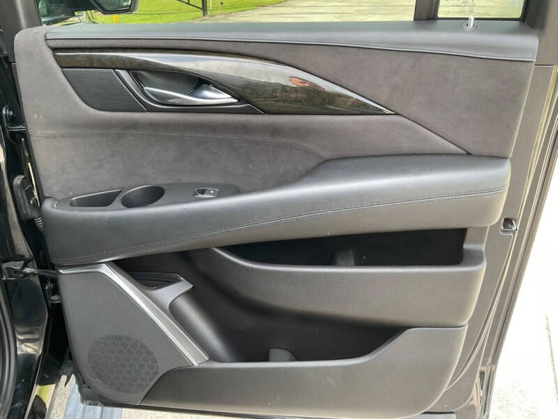 2017 Cadillac Escalade ESV Platinum