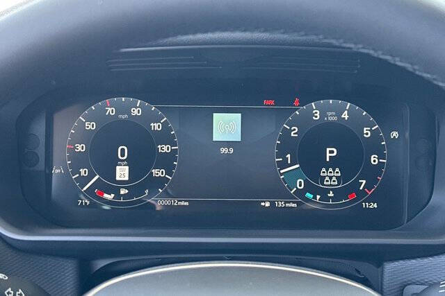 2025 Land Rover Discovery P360 Dynamic SE