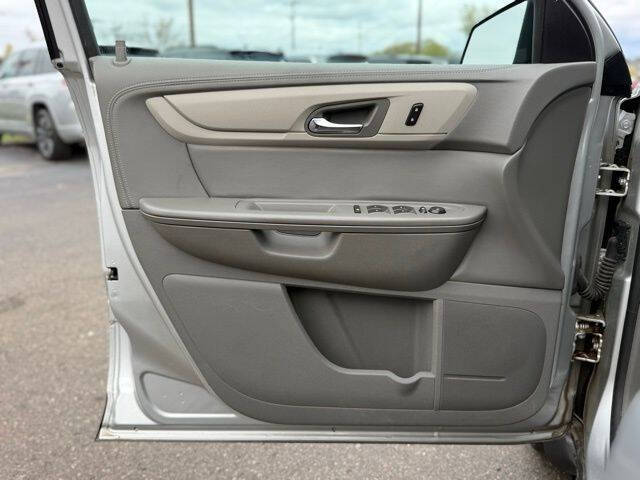 2017 Chevrolet Traverse LS