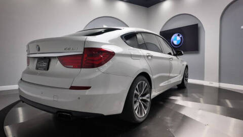 2012 BMW 5 Series 550i Gran Turismo