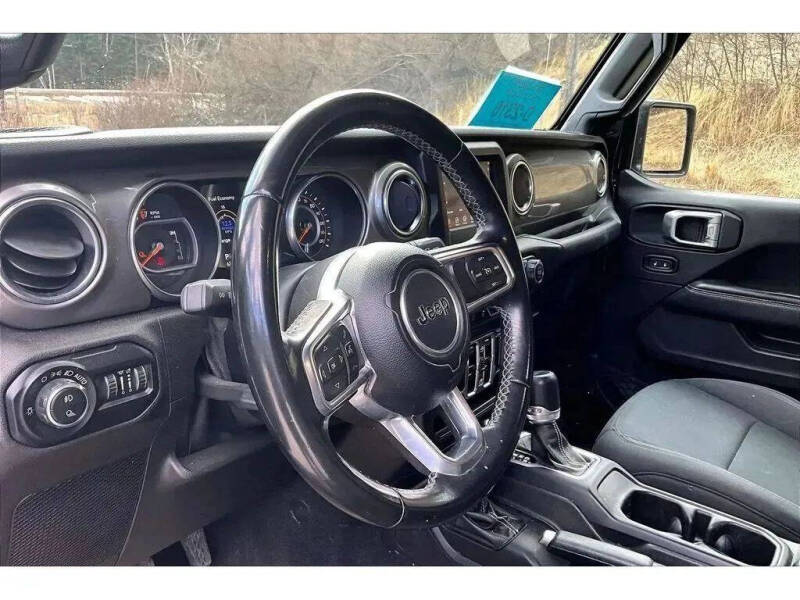 2020 Jeep Gladiator Overland