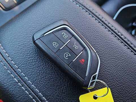 2024 Cadillac XT4 Premium Luxury