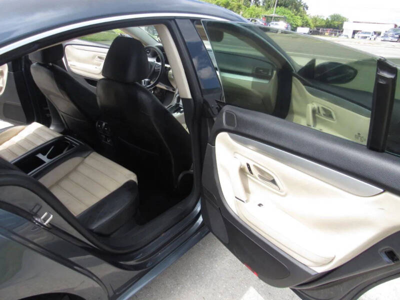 2010 Volkswagen CC Luxury