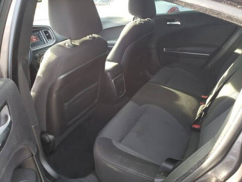 2016 Dodge Charger SE