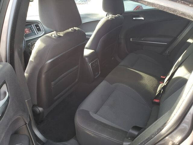 2016 Dodge Charger SE