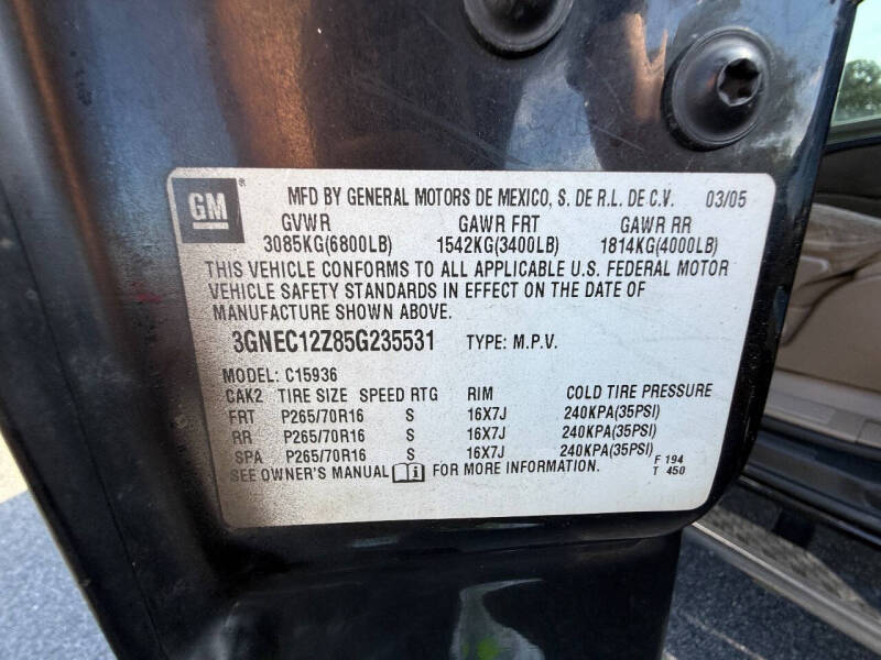 2005 Chevrolet Avalanche 1500 LS