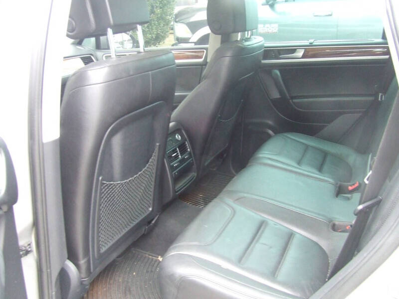 2011 Volkswagen Touareg Hybrid