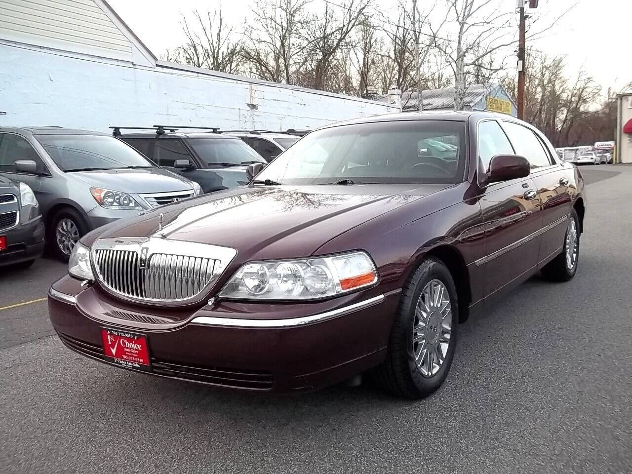 2010 Lincoln Town Car For Sale