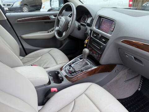 2012 Audi Q5 2.0T quattro Premium Plus