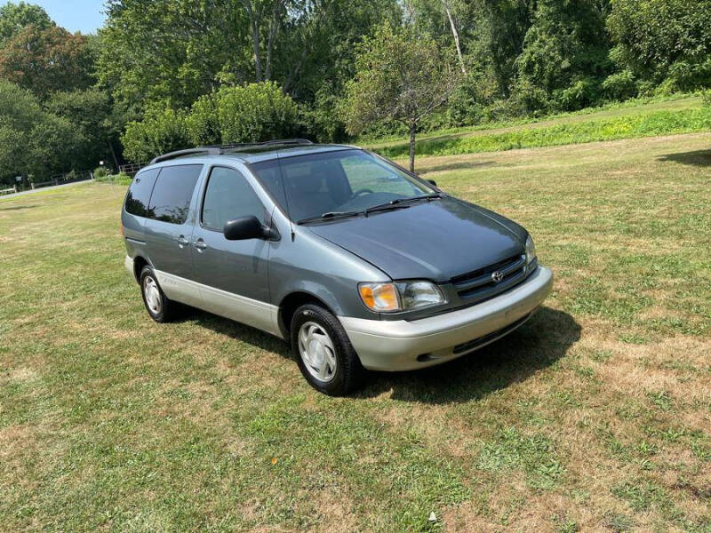 1999 Toyota Sienna