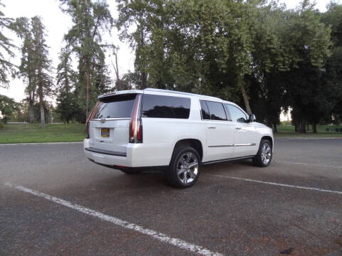 2016 Cadillac Escalade ESV Premium Collection
