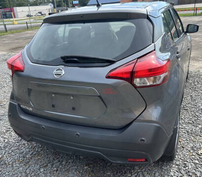 2020 Nissan Kicks S