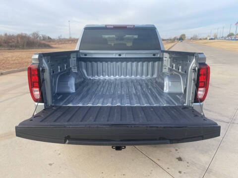 2024 GMC Sierra 1500 Elevation Standard