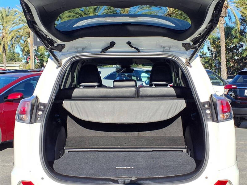 2016 Toyota RAV4 Hybrid Limited