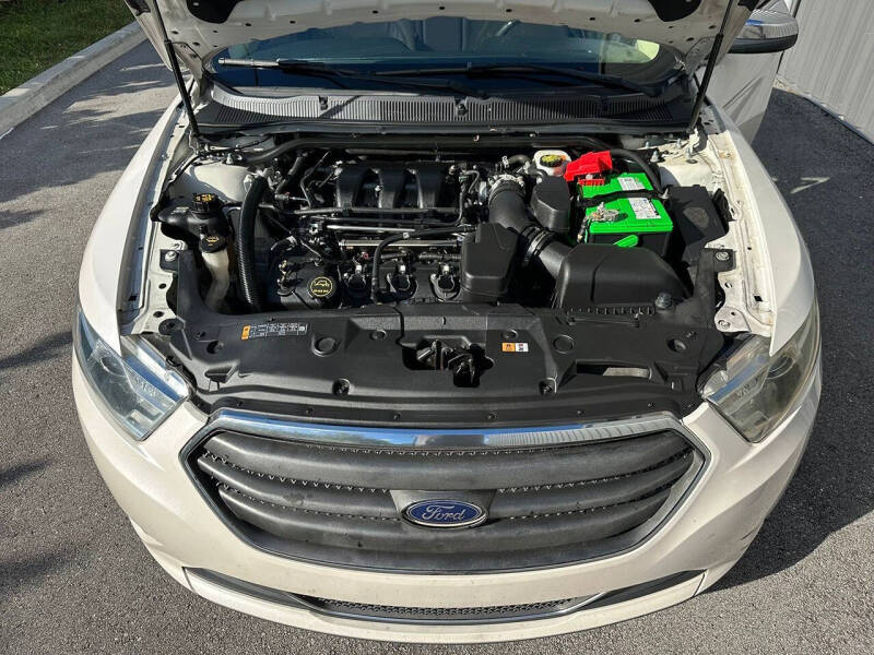 2019 Ford Taurus Limited