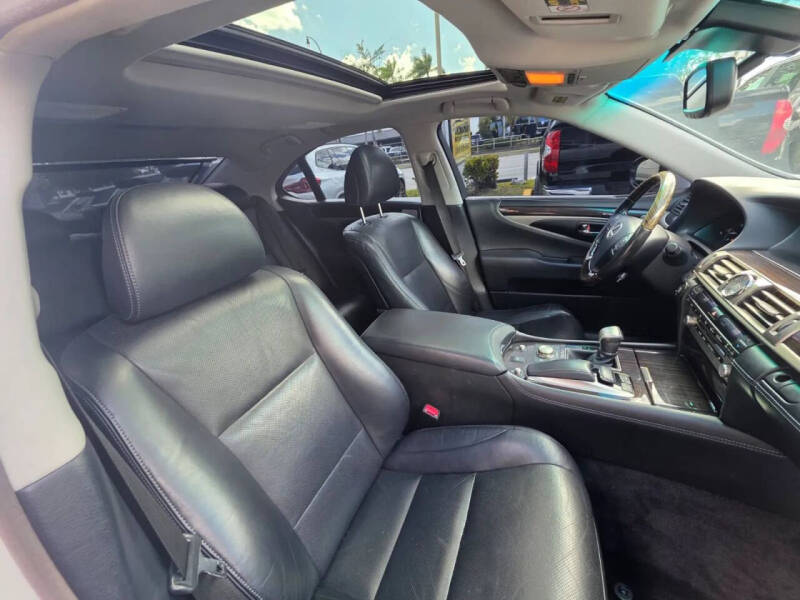 2014 Lexus LS 460