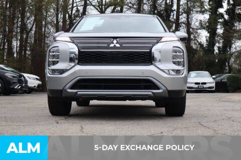 2025 Mitsubishi Outlander SE