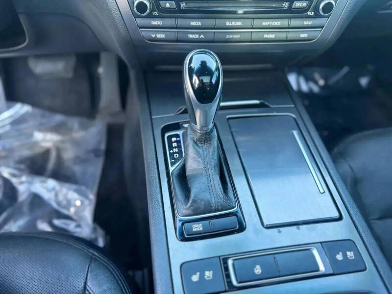 2015 Hyundai Genesis