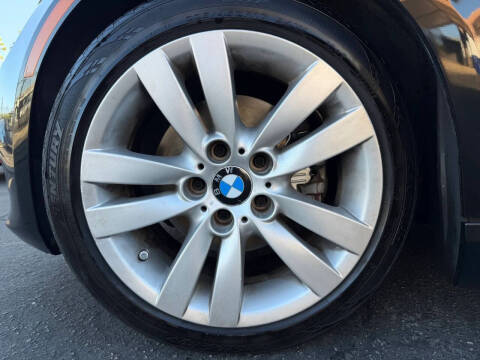 2012 BMW 3 Series 328i