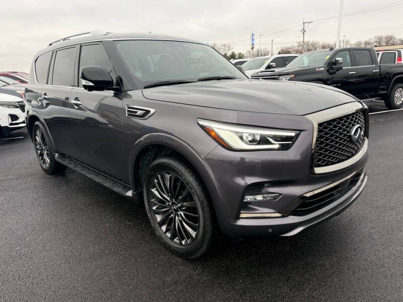 2022 Infiniti QX80 Luxe