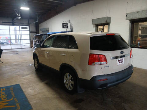 2011 Kia Sorento LX