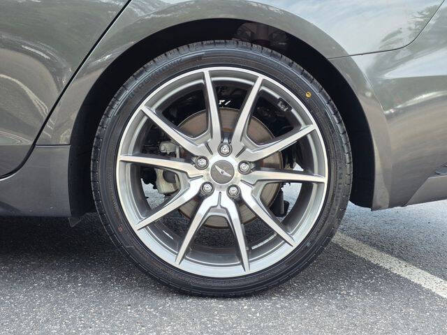 2023 Genesis G70