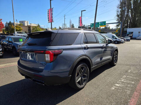 2025 Ford Explorer ST-Line