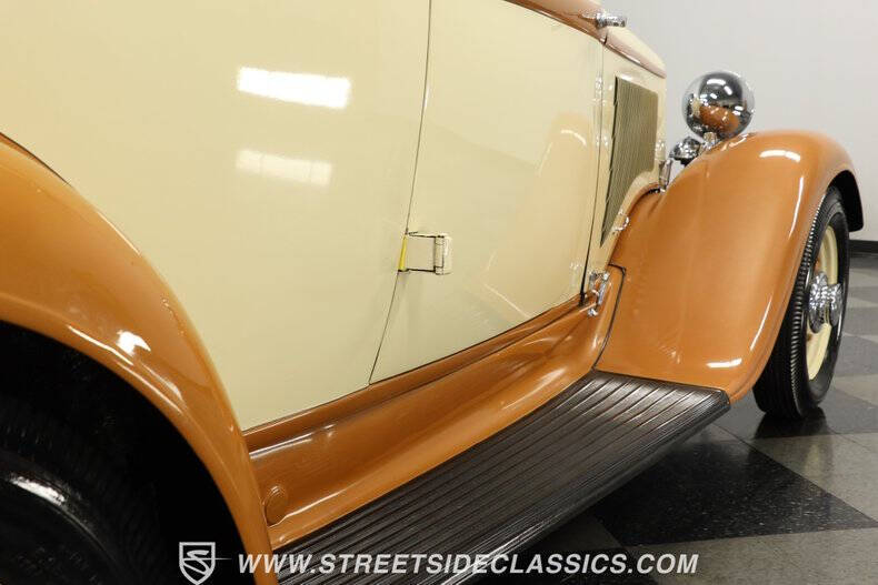 1933 Plymouth Model PD