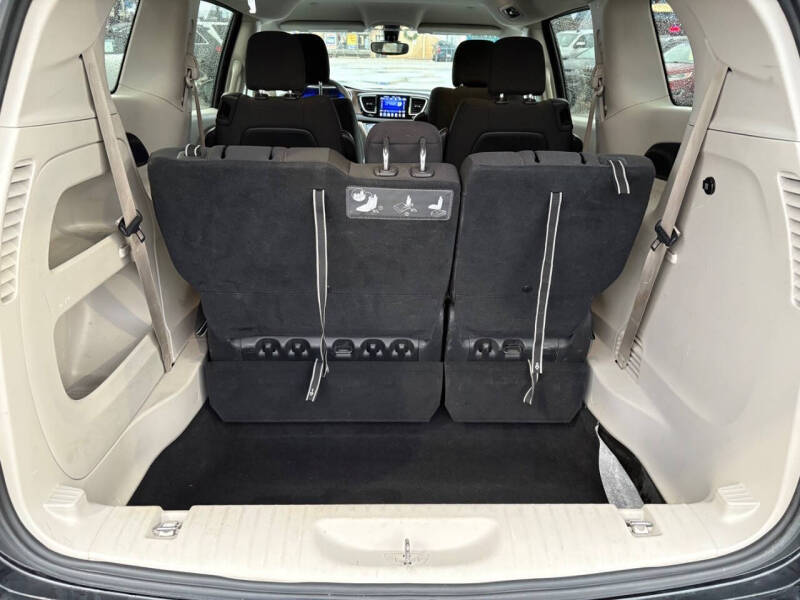 2017 Chrysler Pacifica Touring