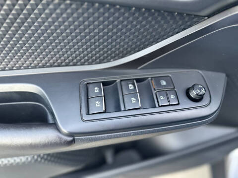 2018 Toyota C-HR XLE Premium