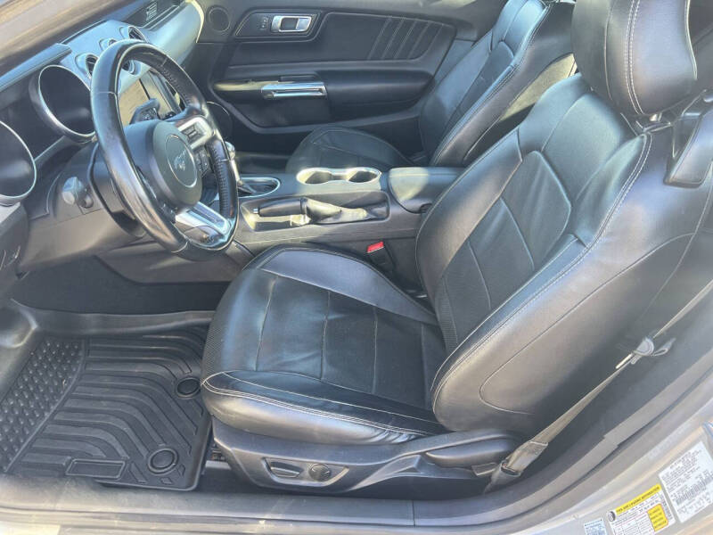 2020 Ford Mustang EcoBoost Premium