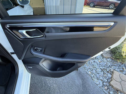 2018 Porsche Macan GTS