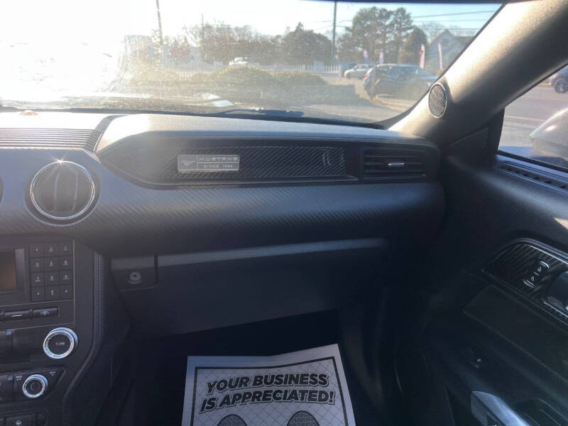 2015 Ford Mustang V6