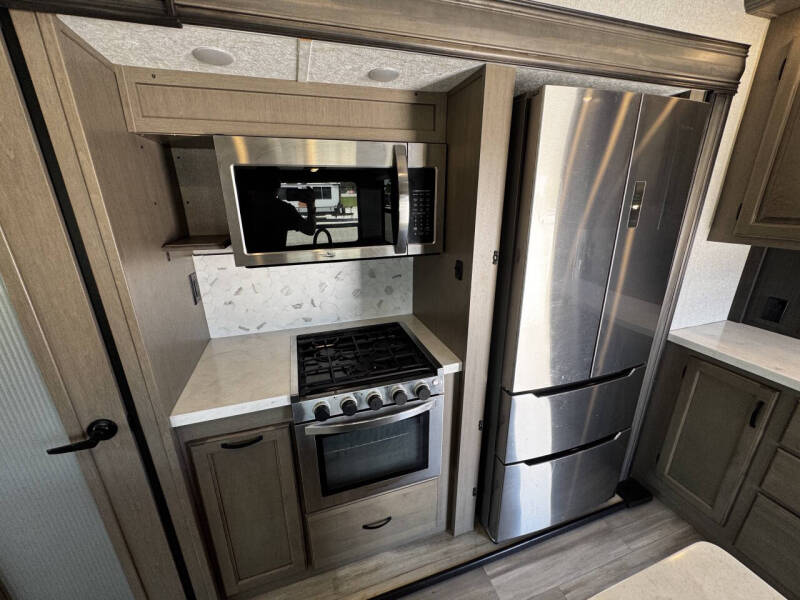 2021 Coachmen RV Chapparal