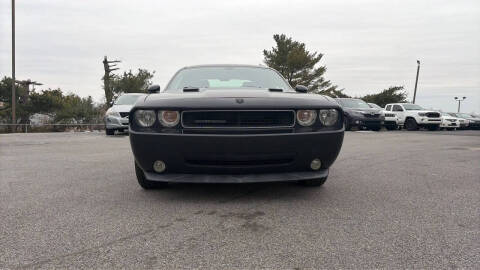 2009 Dodge Challenger SE