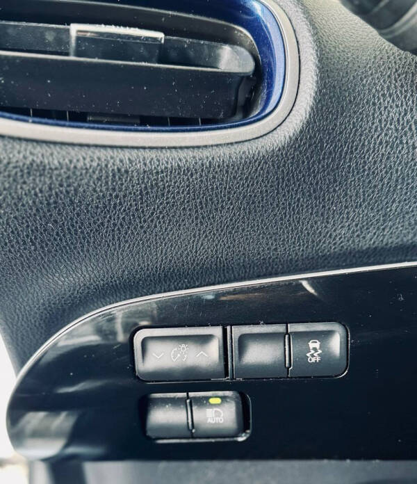 2016 Toyota Prius Four Touring