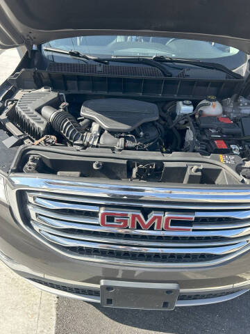 2015 GMC Acadia SLE-2